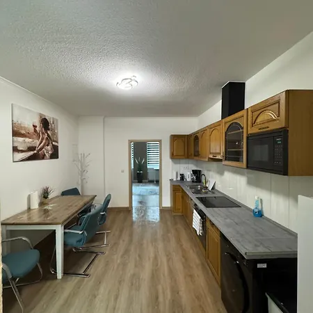 Florion 2 شقة برنبورغ